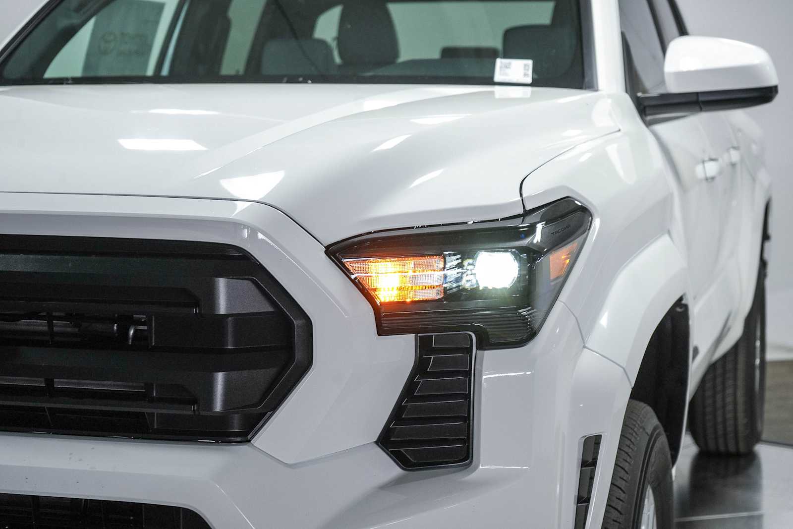 2025 Toyota Tacoma SR5 7