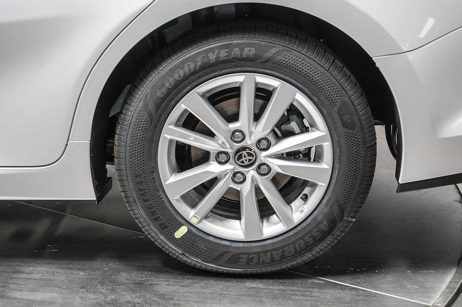 Thumbnail: 2026 Toyota Camry - 10