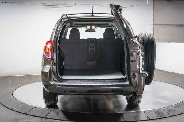 Thumbnail: 2012 Toyota RAV4 - 26