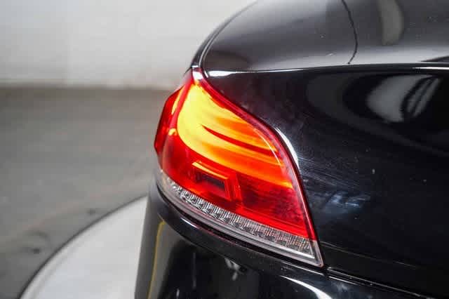 Thumbnail: 2011 BMW Z4 - 11