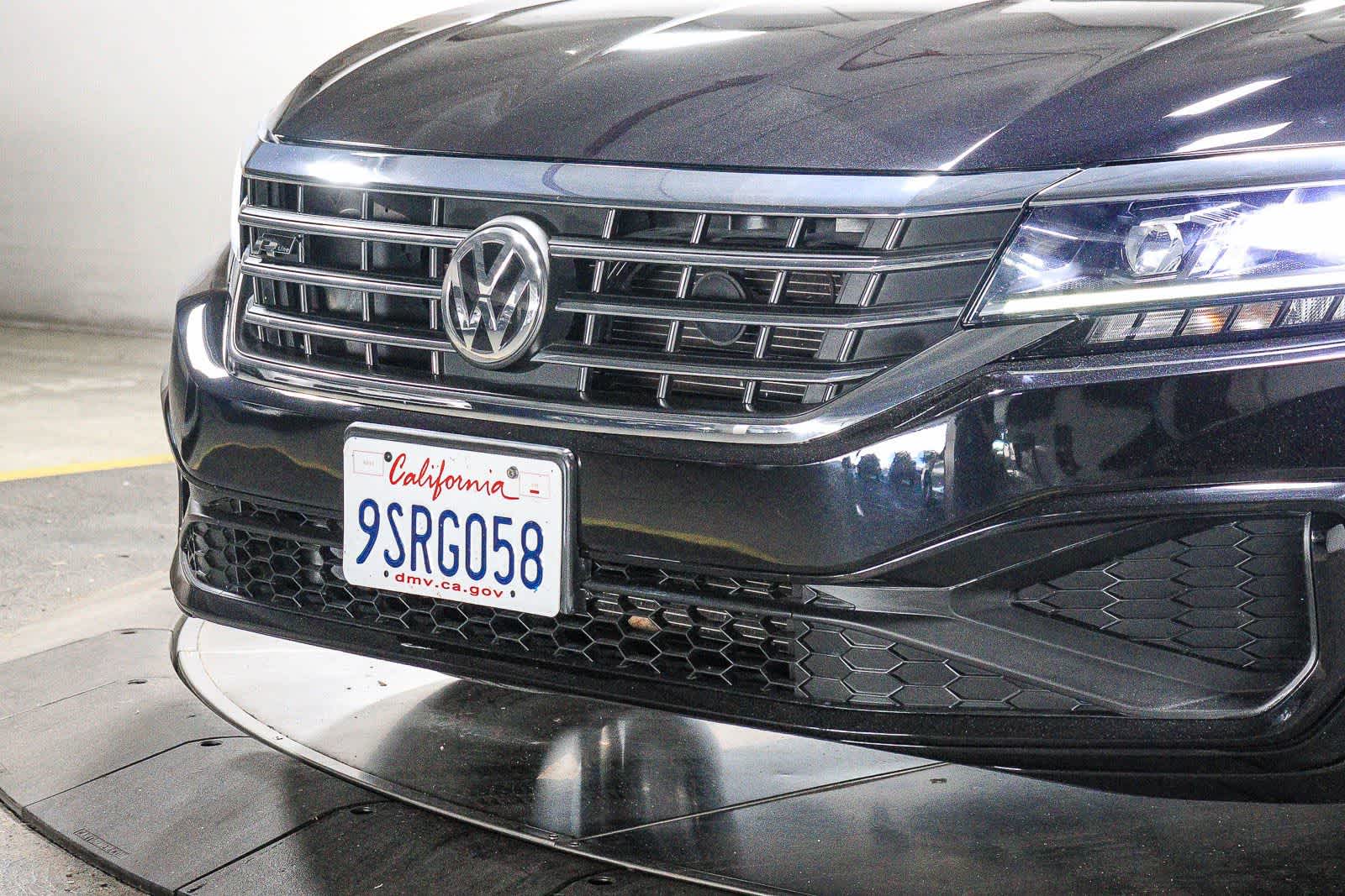 Thumbnail: 2022 Volkswagen Passat - 8
