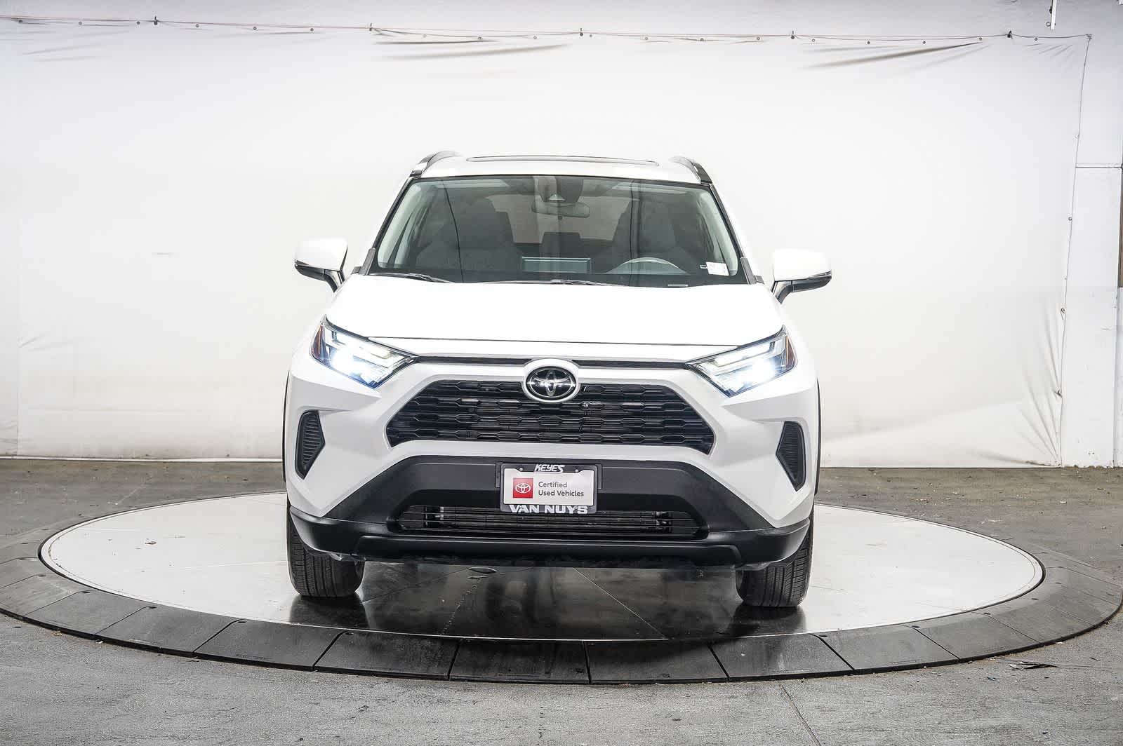 Thumbnail: 2023 Toyota RAV4 - 7