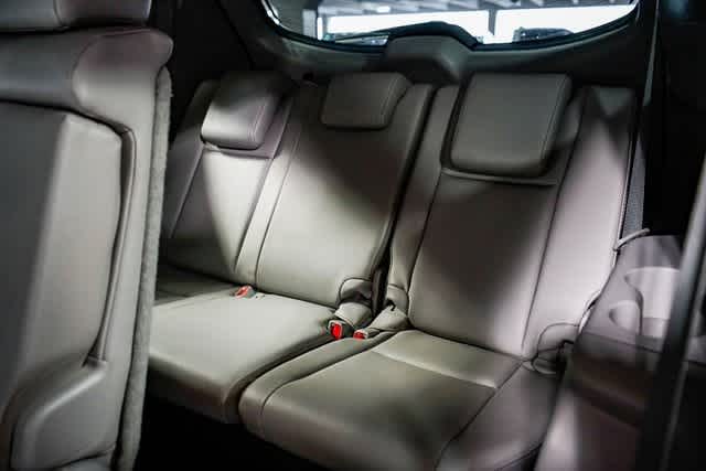 Thumbnail: 2019 Toyota Highlander - 19