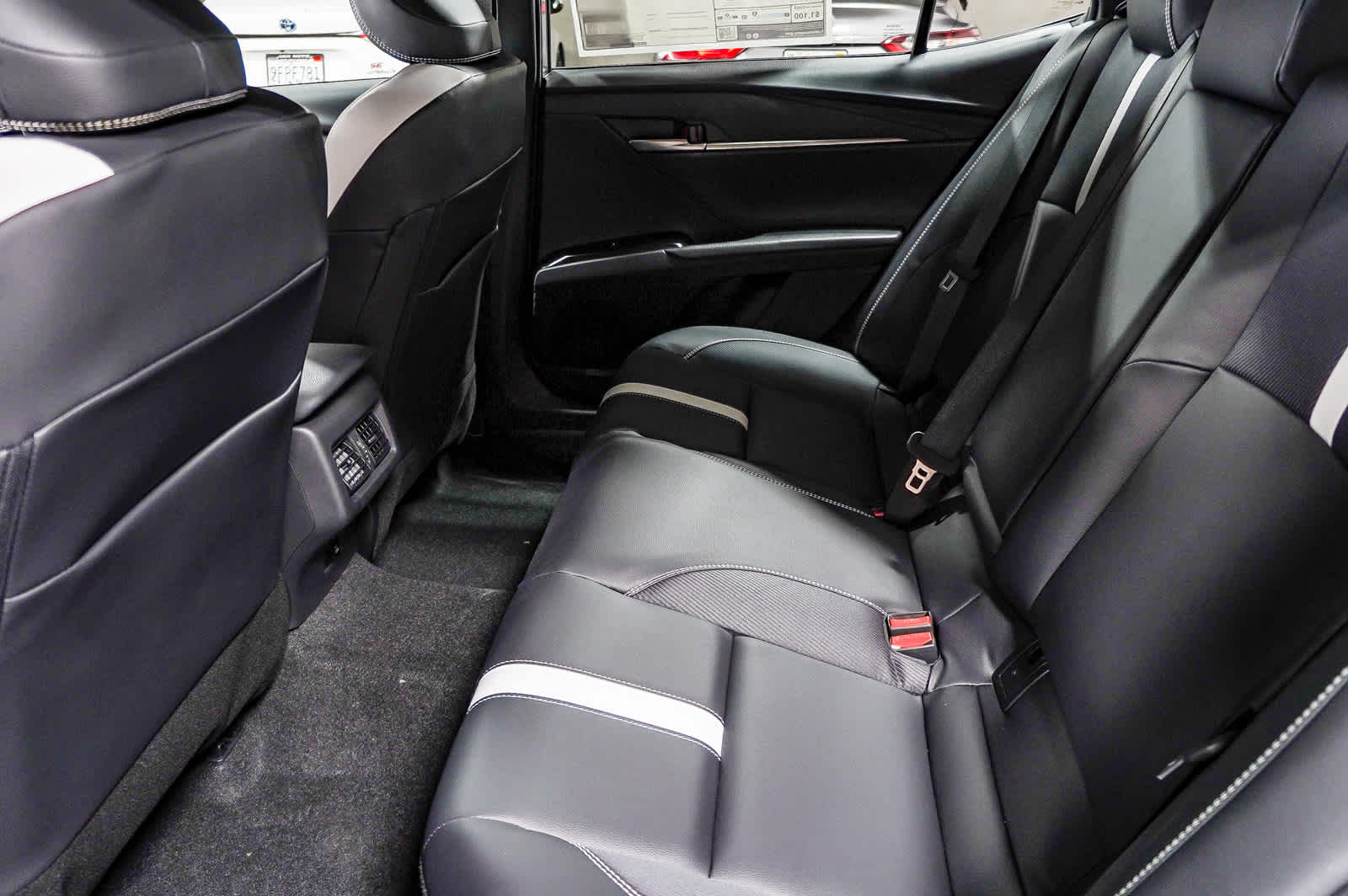 2025 Toyota Camry SE 22