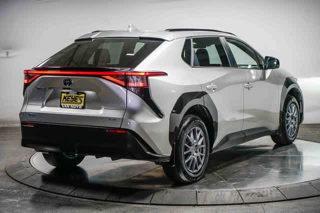 Thumbnail: 2025 Toyota bZ4X - 5