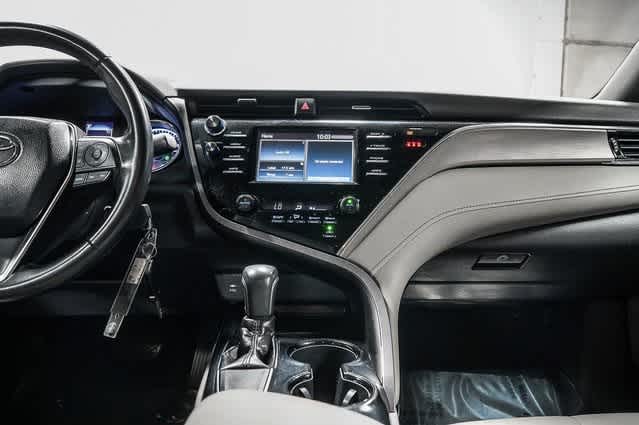 Thumbnail: 2018 Toyota Camry - 14
