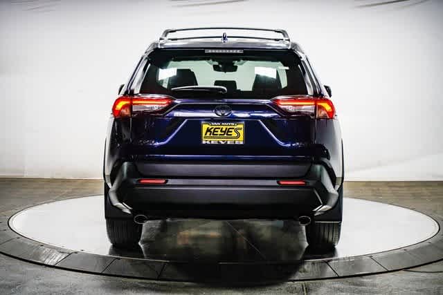 Thumbnail: 2022 Toyota RAV4 - 4