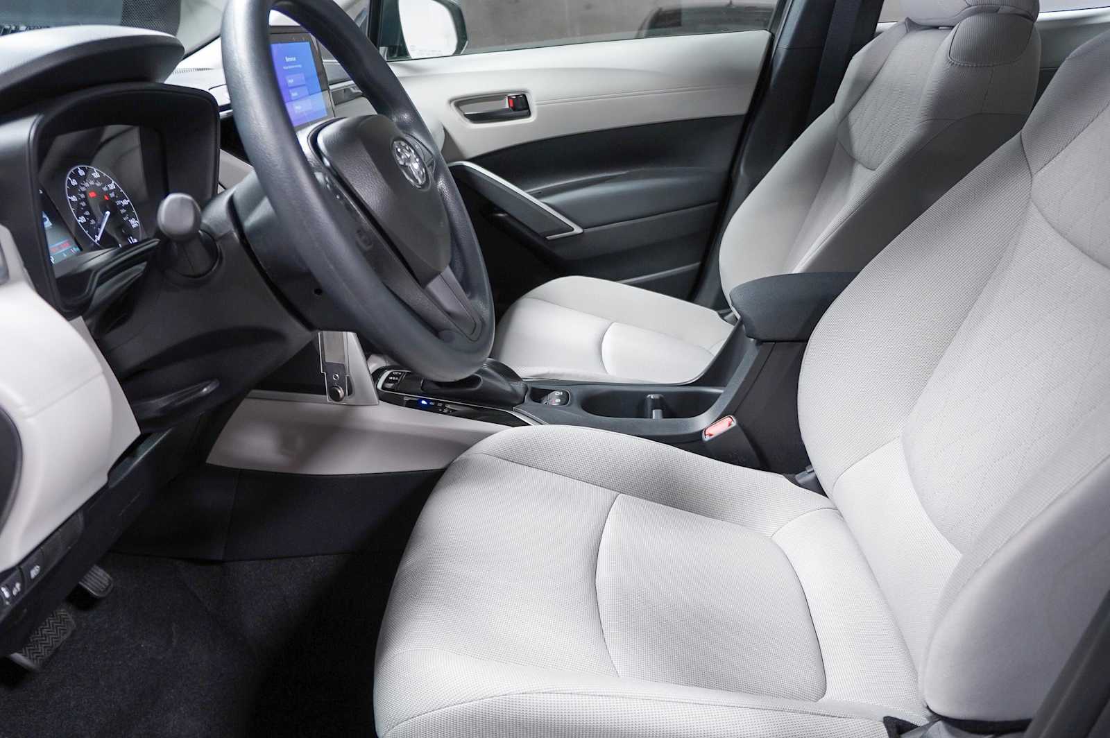 2025 Toyota Corolla Cross L 20