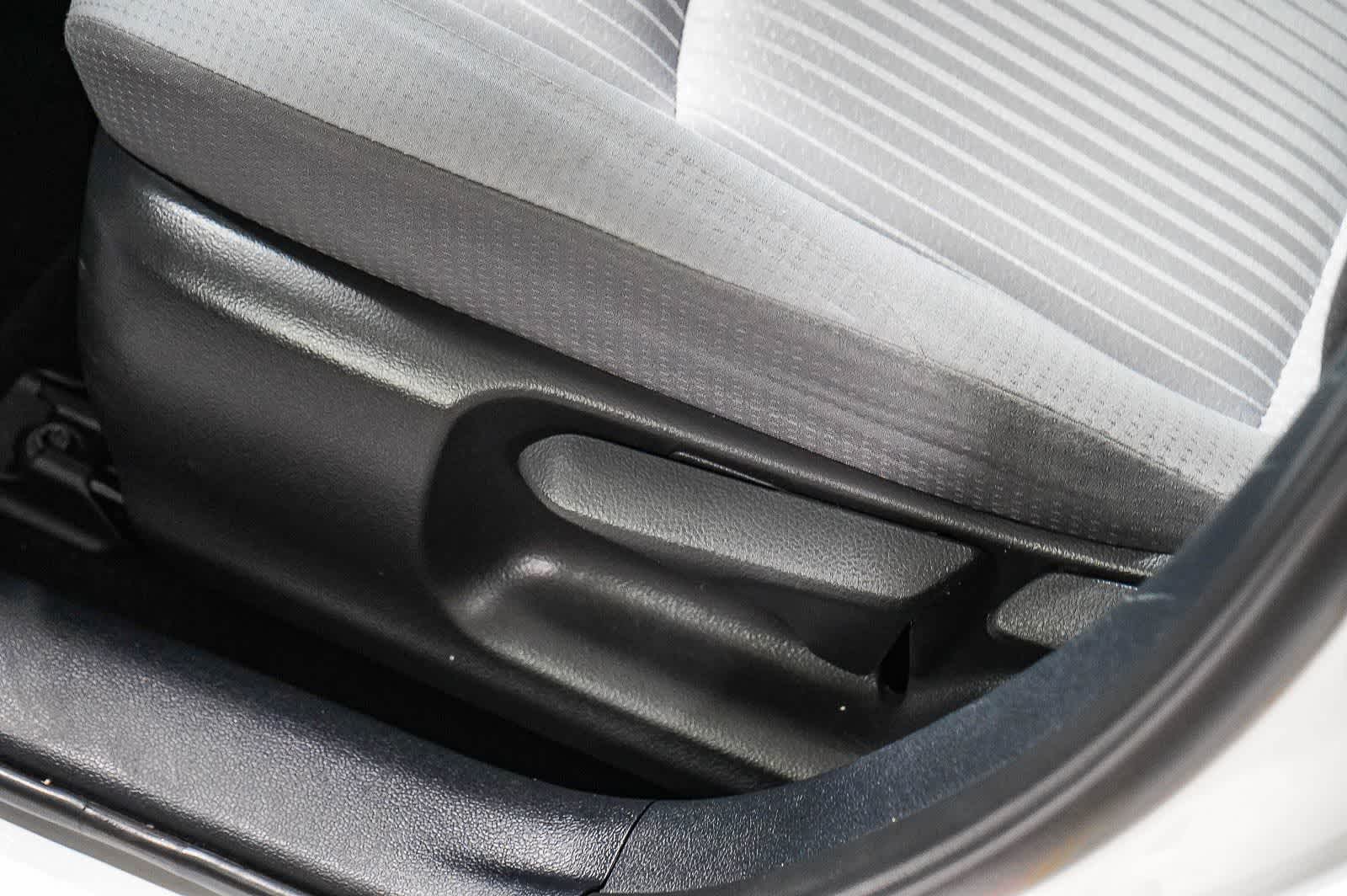 Thumbnail: 2021 Toyota Prius Prime - 23