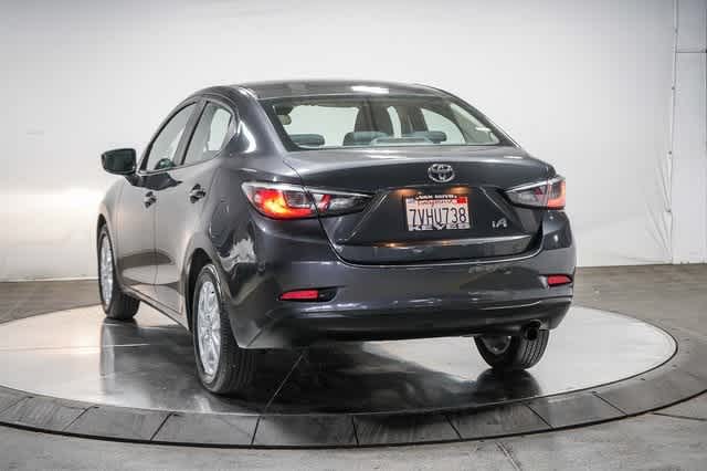 Thumbnail: 2017 Toyota Yaris iA - 3