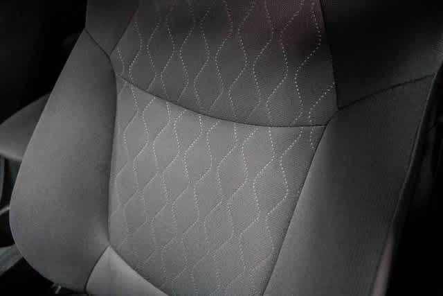 Thumbnail: 2022 Toyota Corolla Cross - 25