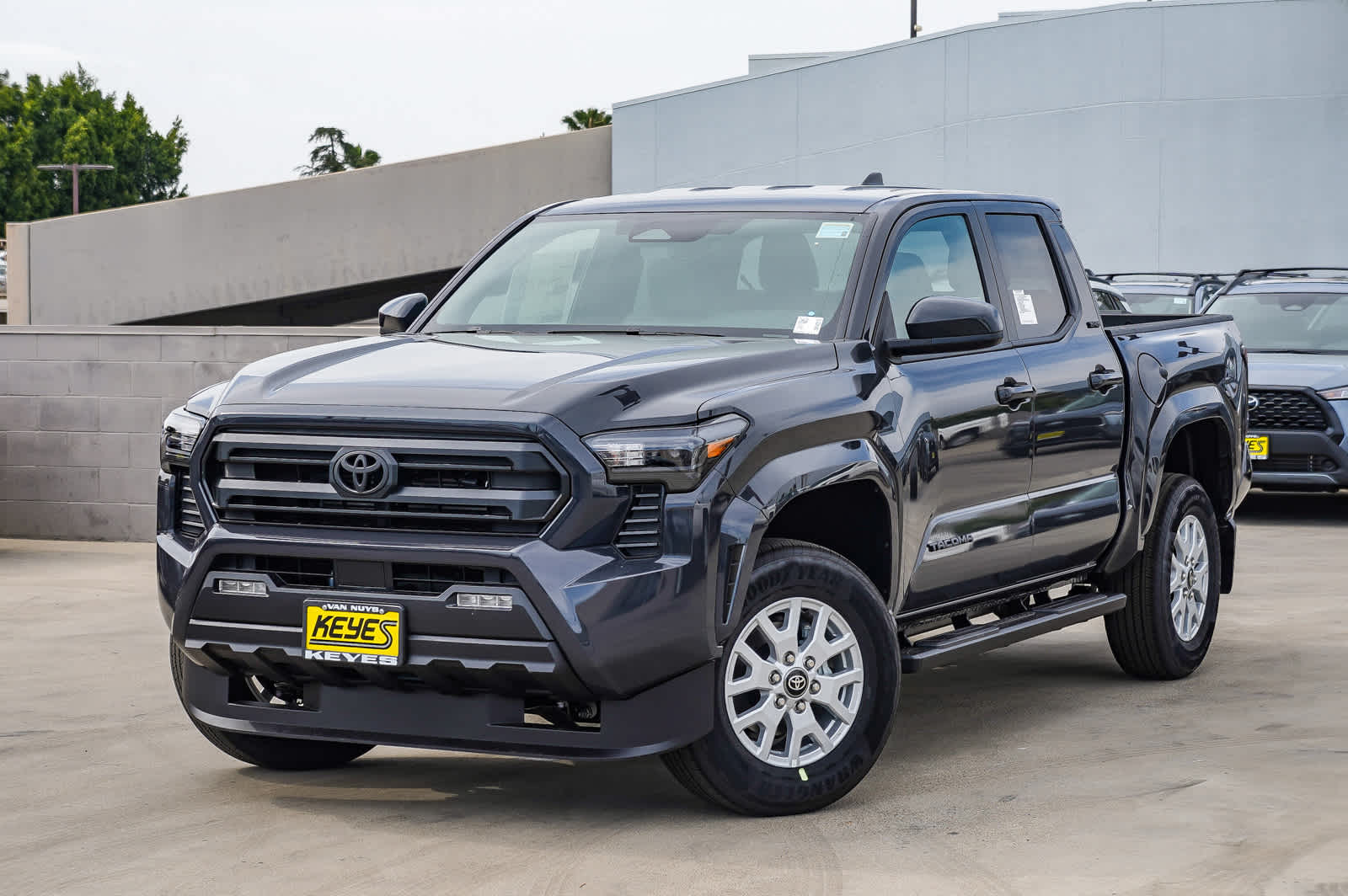 2025 Toyota Tacoma SR5 14