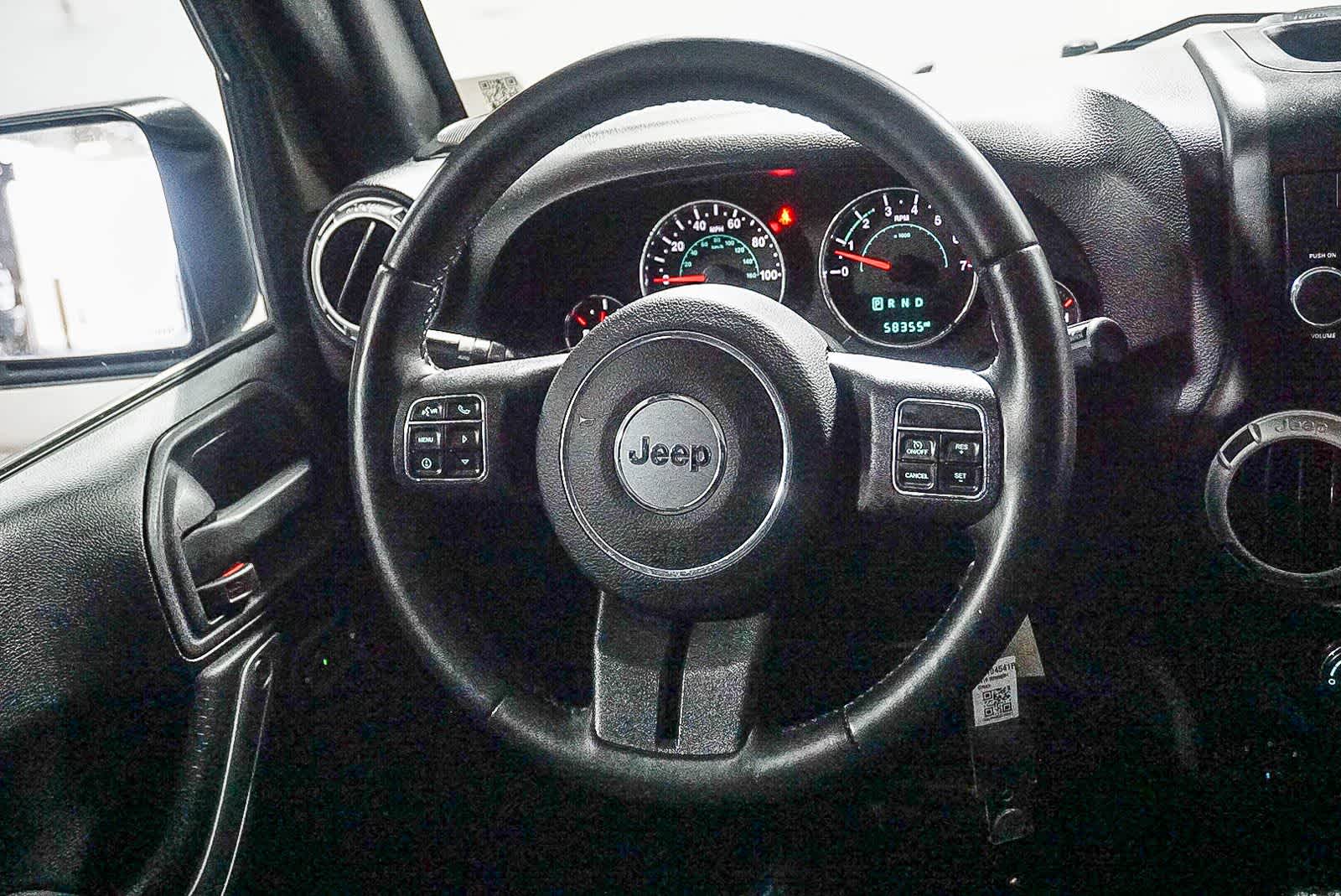 Thumbnail: 2016 Jeep Wrangler - 17