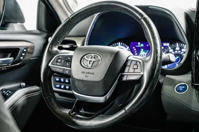 Thumbnail: 2021 Toyota Highlander - 15