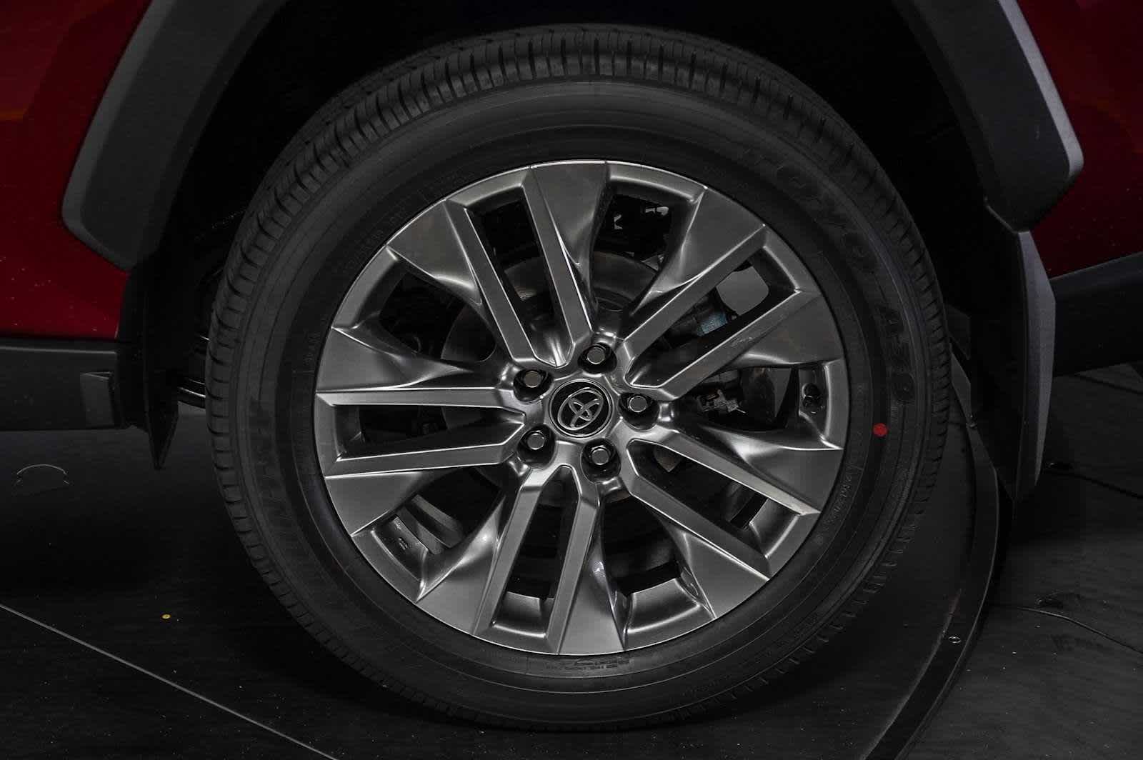 Thumbnail: 2025 Toyota RAV4 - 11