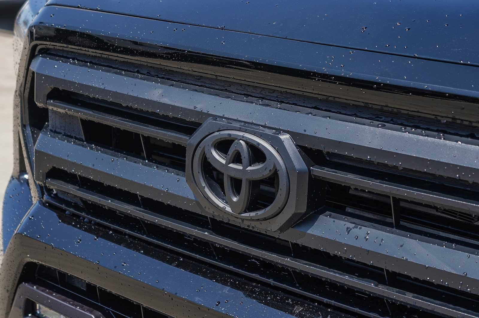 2025 Toyota Tacoma SR5 9