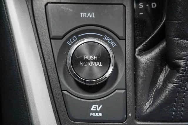 Thumbnail: 2023 Toyota RAV4 - 23