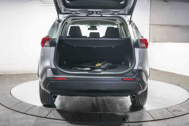 Thumbnail: 2019 Toyota RAV4 - 27