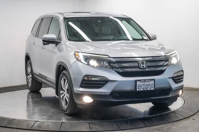 Thumbnail: 2017 Honda Pilot - 5