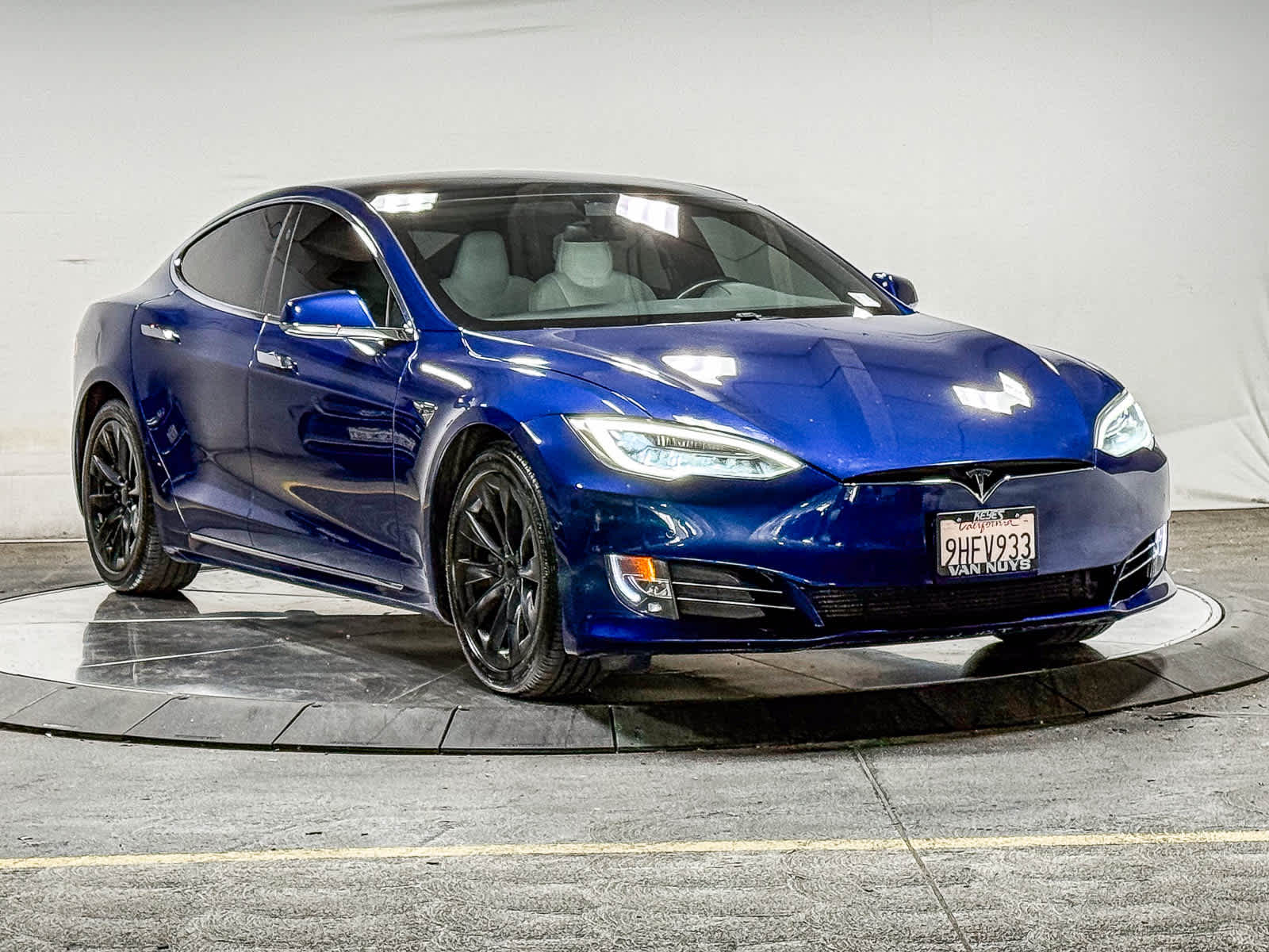 Thumbnail: 2020 Tesla Model S - 5