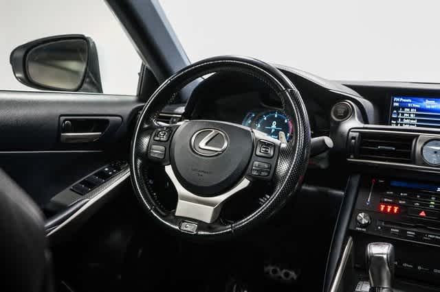 Thumbnail: 2017 Lexus IS - 15