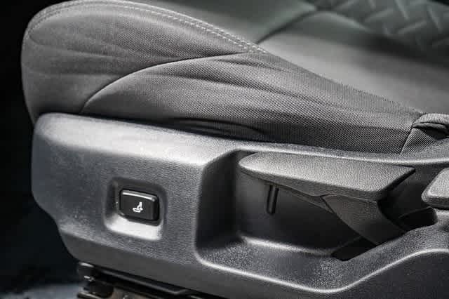2025 Toyota Tacoma SR5 23