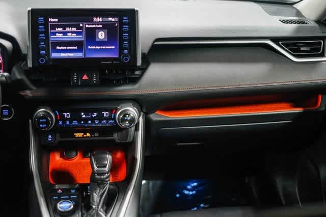 Thumbnail: 2020 Toyota RAV4 - 12