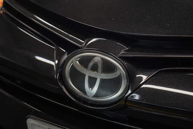 Thumbnail: 2018 Toyota Corolla - 8
