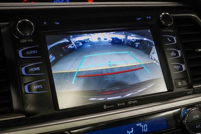 Thumbnail: 2018 Toyota Highlander - 27