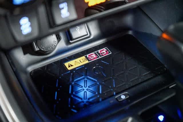 Thumbnail: 2022 Toyota RAV4 - 23