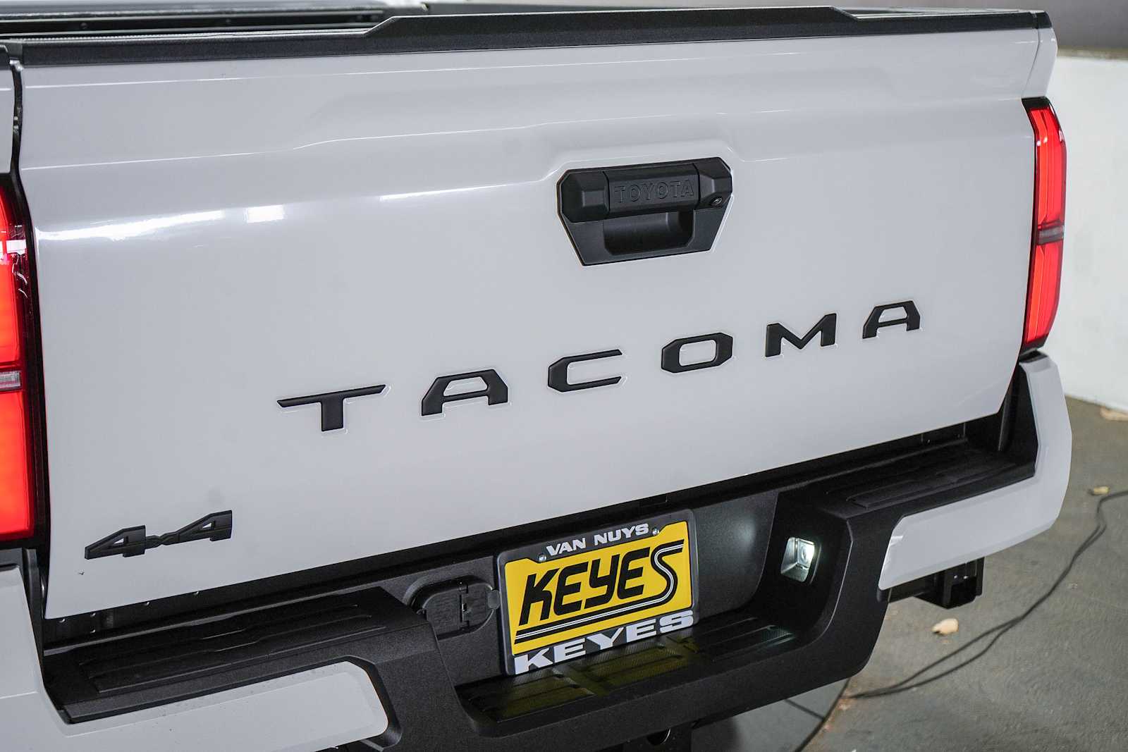 2025 Toyota Tacoma SR5 12
