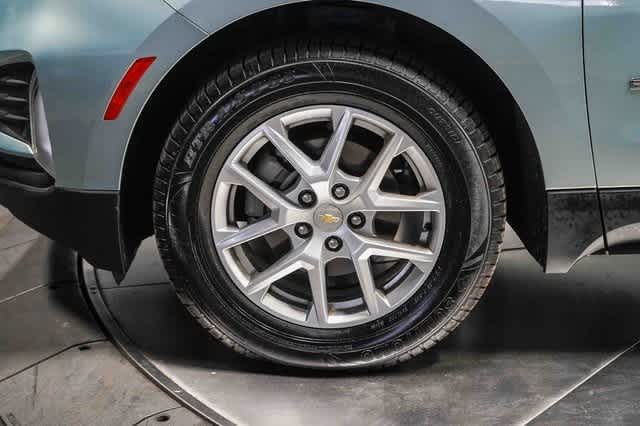 Thumbnail: 2022 Chevrolet Equinox - 9