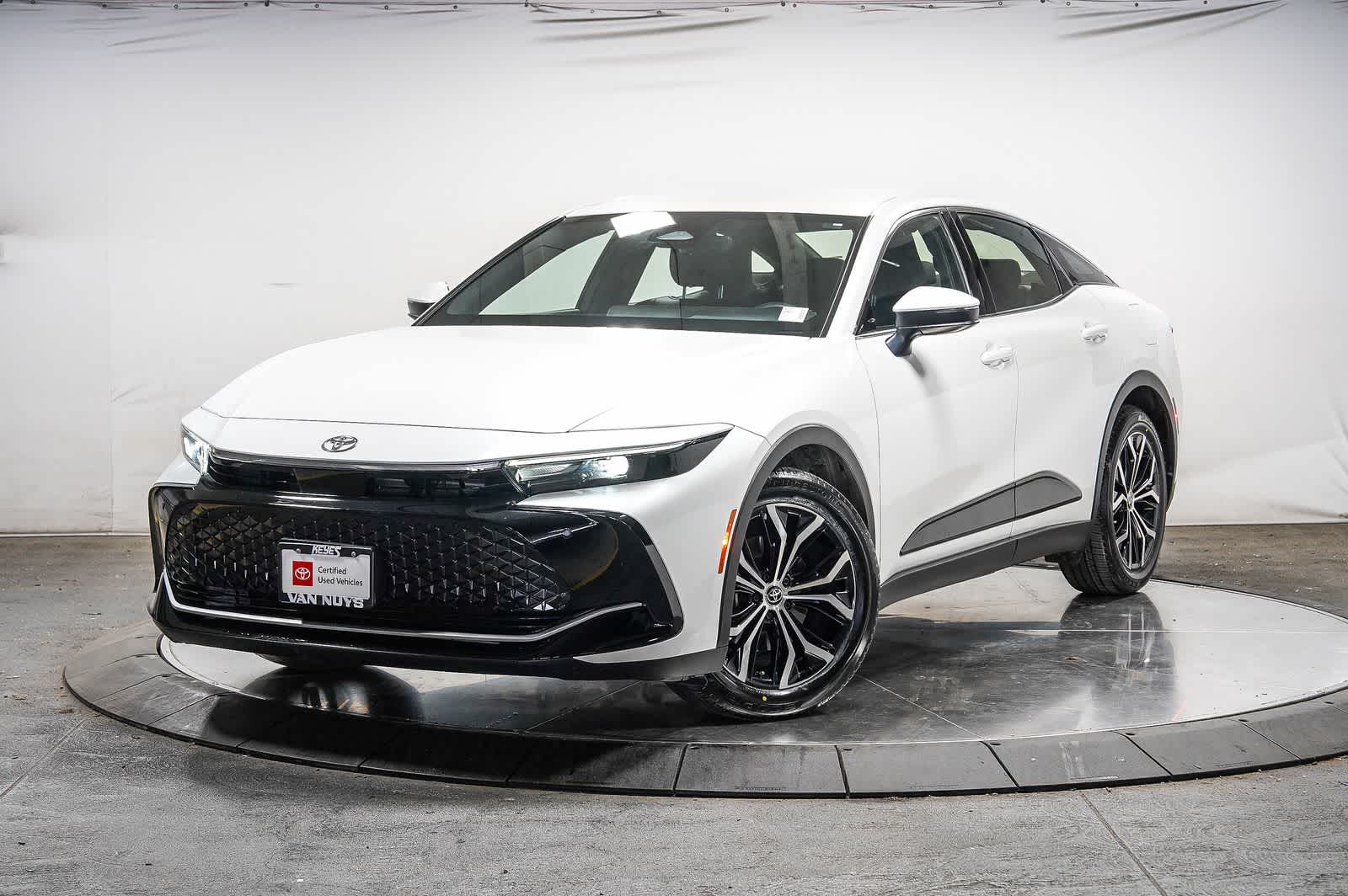 2023 Toyota Crown XLE -
                  Van Nuys, CA