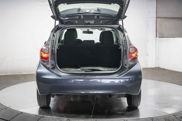 Thumbnail: 2012 Toyota Prius c - 25