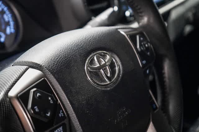 Thumbnail: 2022 Toyota Tacoma - 20