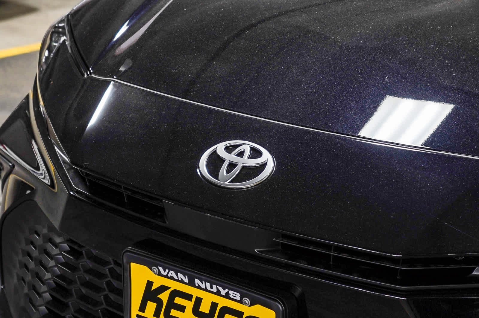 Thumbnail: 2025 Toyota Camry - 8