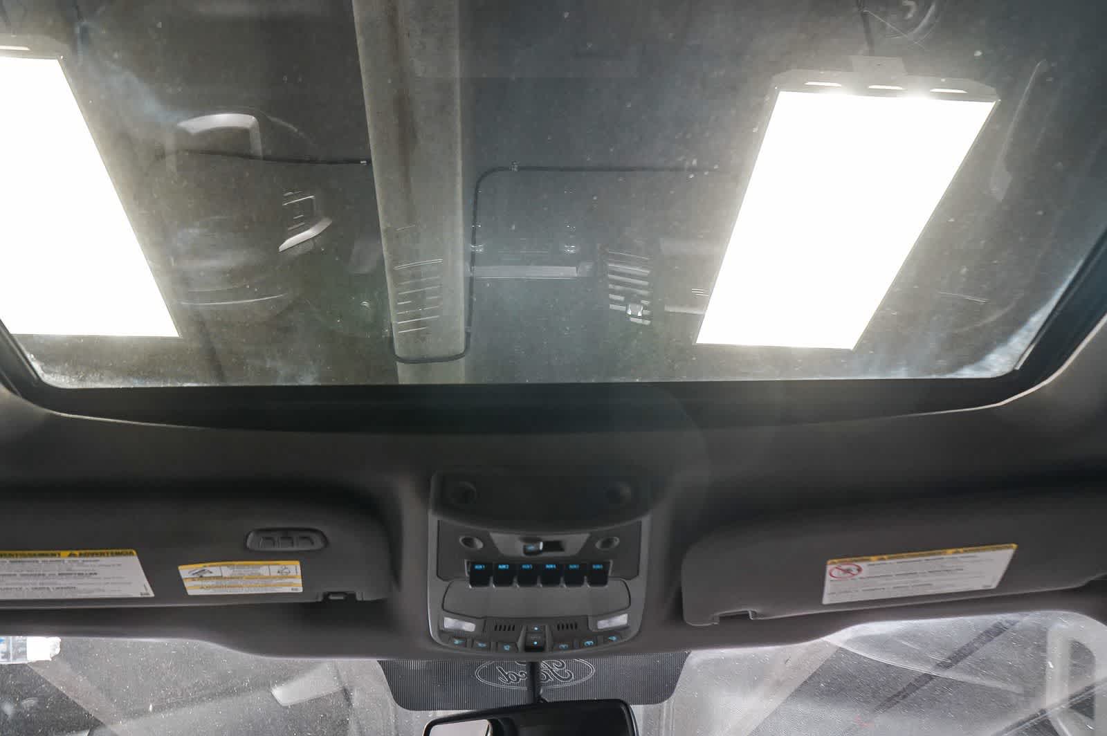 Thumbnail: 2019 Ford Econoline - 13