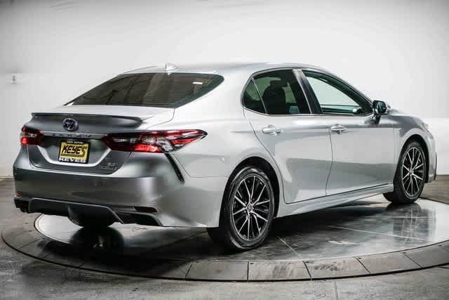 Thumbnail: 2022 Toyota Camry - 5