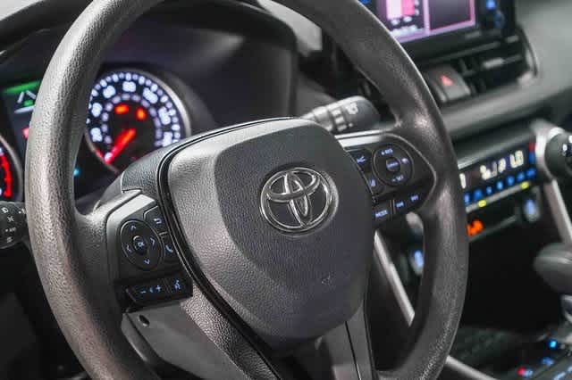Thumbnail: 2021 Toyota RAV4 - 20
