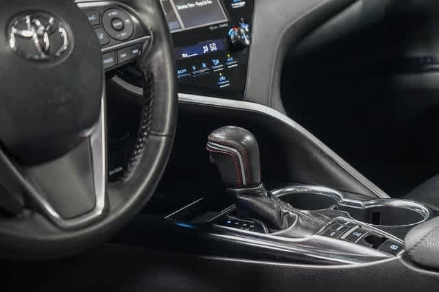 Thumbnail: 2019 Toyota Camry - 24