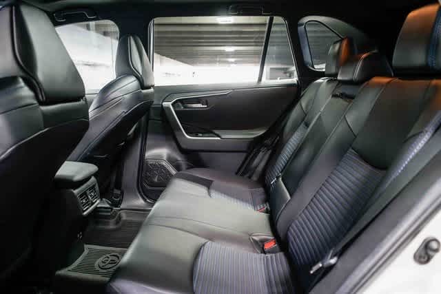 Thumbnail: 2021 Toyota RAV4 - 20