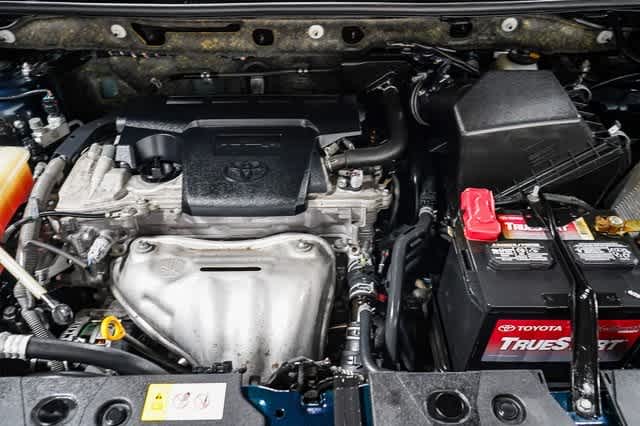 Thumbnail: 2018 Toyota RAV4 - 28