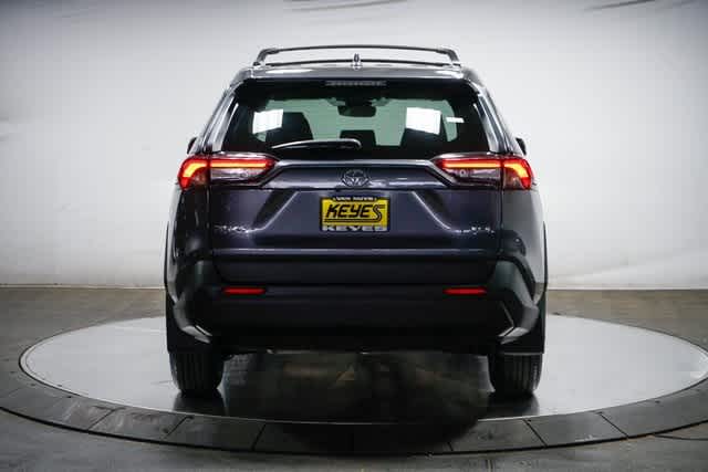 Thumbnail: 2022 Toyota RAV4 - 4