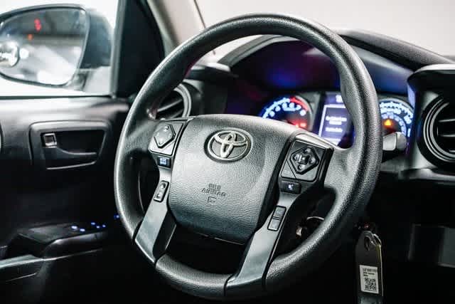 Thumbnail: 2020 Toyota Tacoma - 15