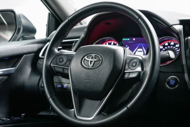 2018 Toyota Camry XSE 14
