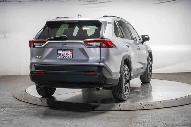 Thumbnail: 2019 Toyota RAV4 - 5