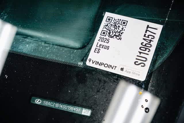 Thumbnail: 2025 Lexus ES - 29