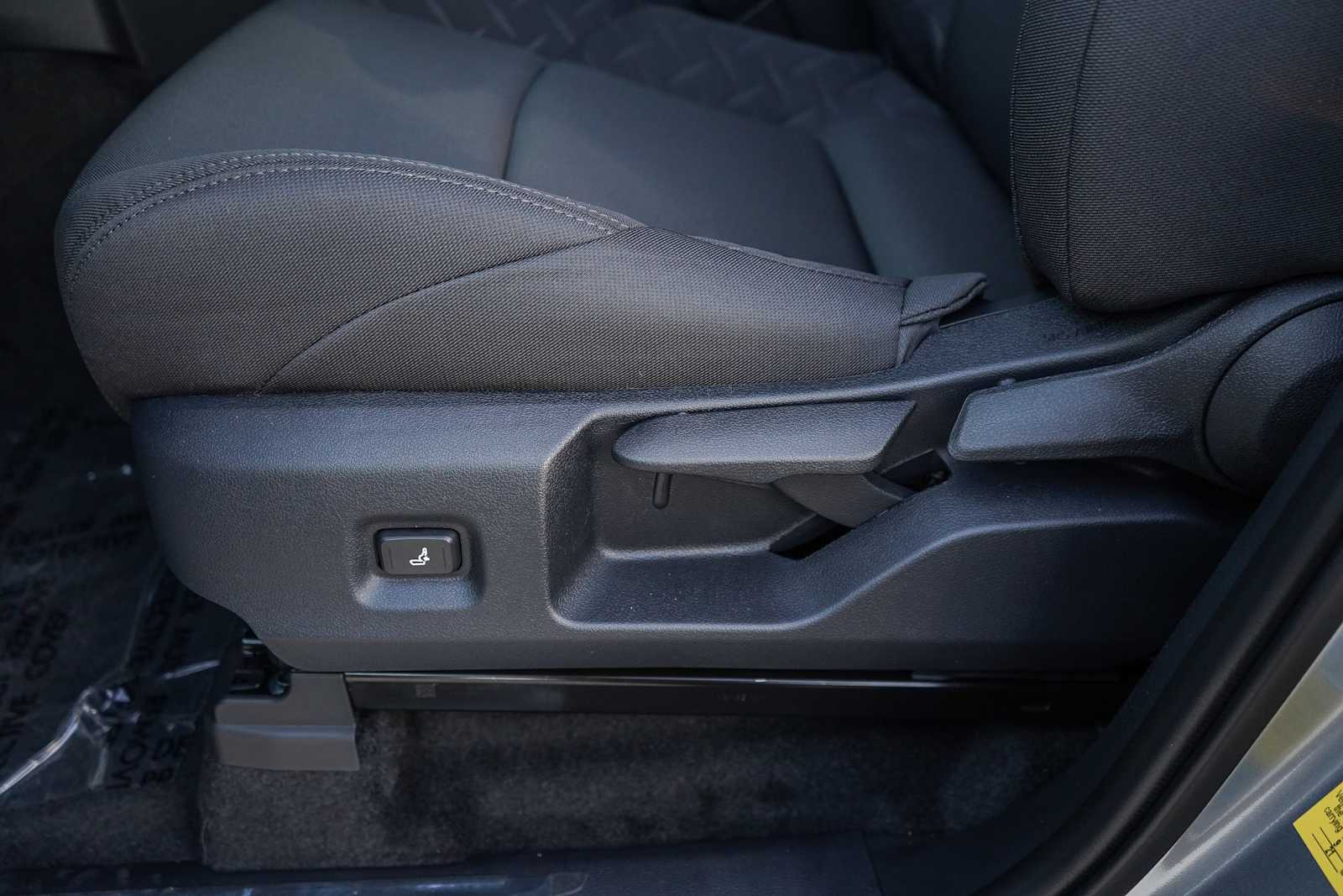 Thumbnail: 2025 Toyota Tacoma - 25