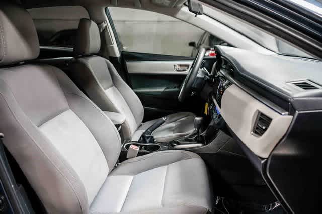 Thumbnail: 2016 Toyota Corolla - 16