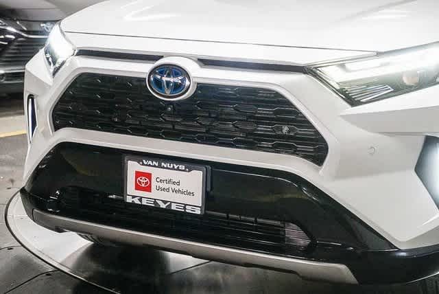 Thumbnail: 2023 Toyota RAV4 - 8